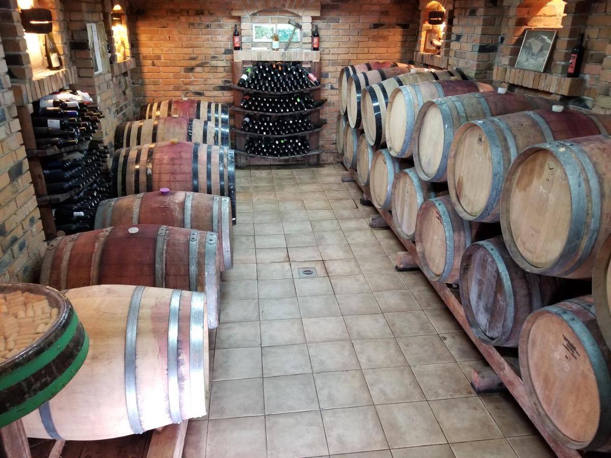 Wellness B&B Winery Sontacchi Kutjevo Luaran gambar